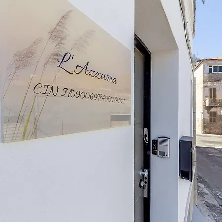 Nuras - L'azzurra - Double Bedrooms Private Bathroom And Seaview Solarium Гостевой дом 3*