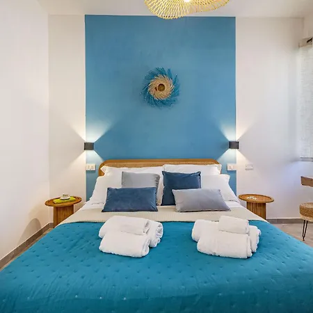 招待所 Nuras - L'azzurra - Double Bedrooms Private Bathroom And Seaview Solarium 3*