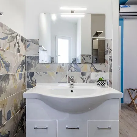 Nuras - L'azzurra - Double Bedrooms Private Bathroom&seaview Solarium 3*