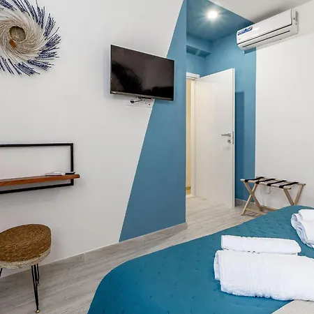 Nuras - L'azzurra - Double Bedrooms Private Bathroom&seaview Solarium